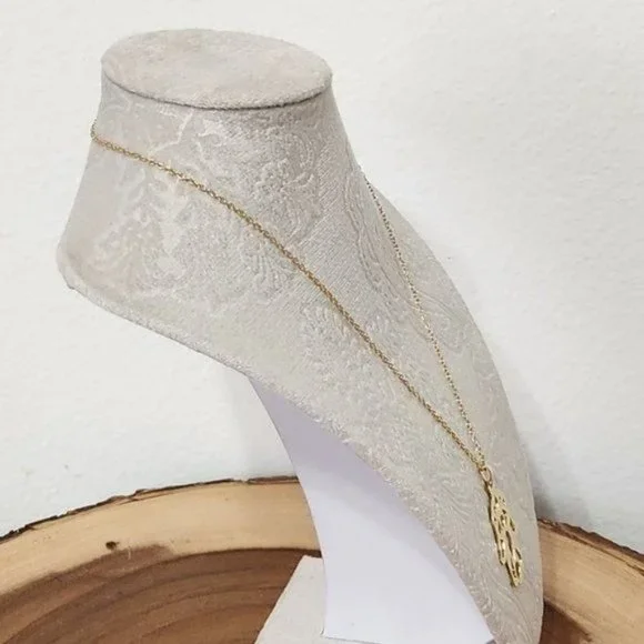 Hamsa Hand Necklace gold Tone - Picture 4 of 6